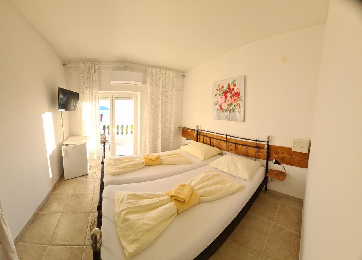 Bed & Breakfast Barbara Novi Vinodolski Exterior foto
